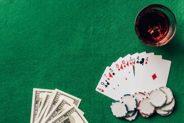 iplaybet live dealer studio with HD cameras for Medusa II games